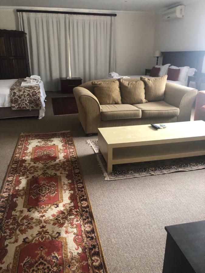 Acacia Westdene B&B 블룸폰테인 외부 사진