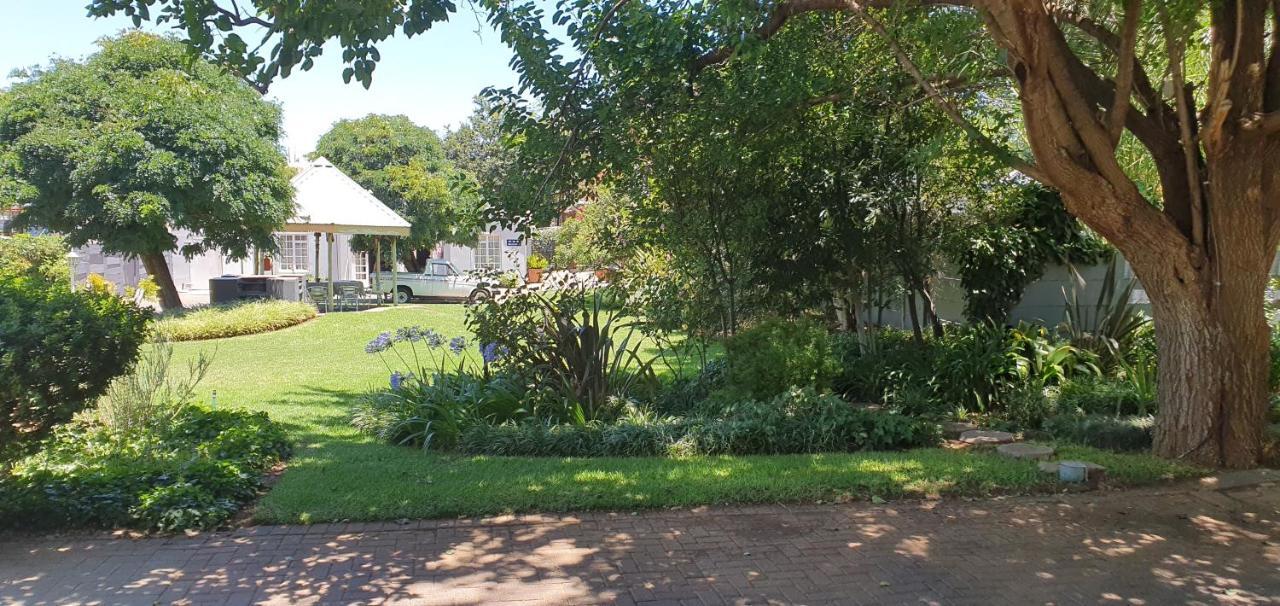 Acacia Westdene B&B 블룸폰테인 외부 사진